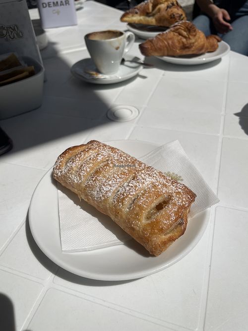 Apple pastry  at White in Udine