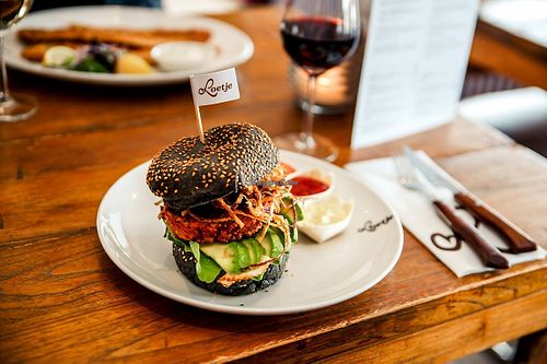 vegan burger at Loetje in Vught