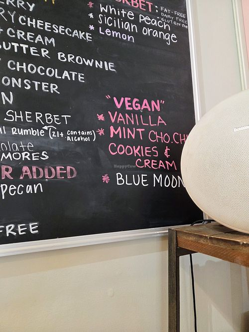 4 vegan flavors at Pav's Creamery in Cuyahoga Falls