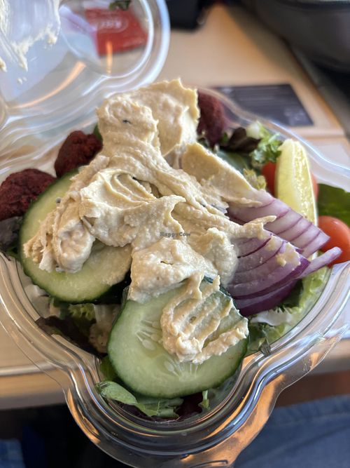 Falafel hummus salad  at Como Express in Madrid
