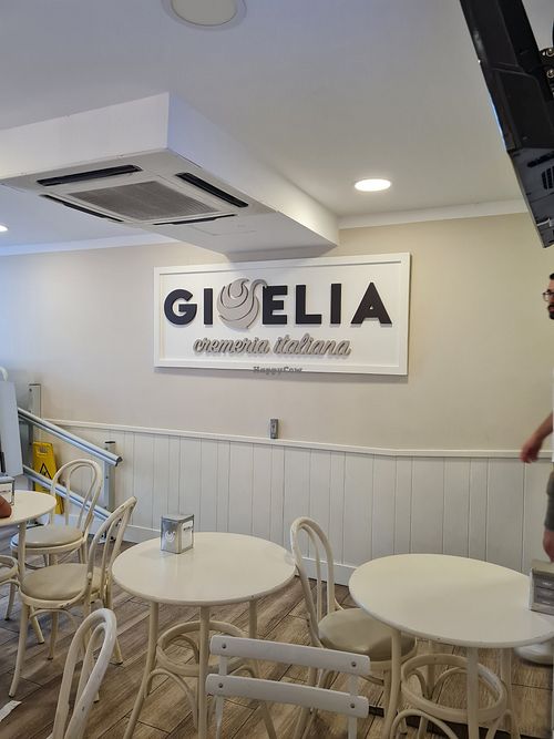 Inside tables at Gioelia Cremeria in Alicante