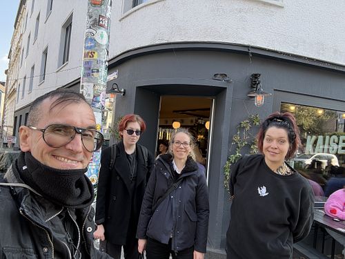 the gang in front of the café  at KAISER in Moenchengladbach