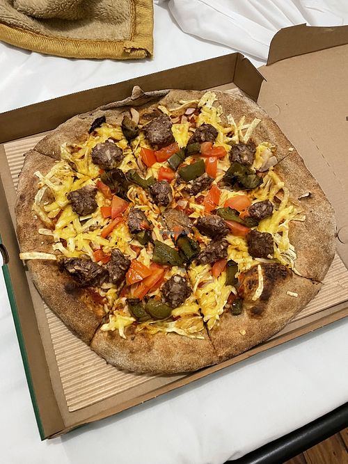 vegan burger pizza (9.90 € take away)  at L'Artigiano in Athens