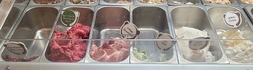 6 vegan sorbets available (all fruit flavours). Staff understand veganism and will point them out. at Luca Polare • ლუკა პოლარე in Kutaisi