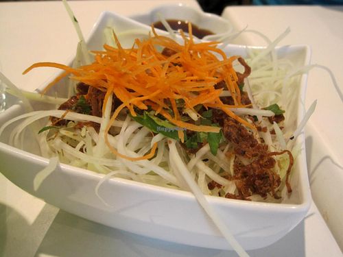 Green Papaya Salad at Quan Bo De Cuisine Vegetarienne in Montreal