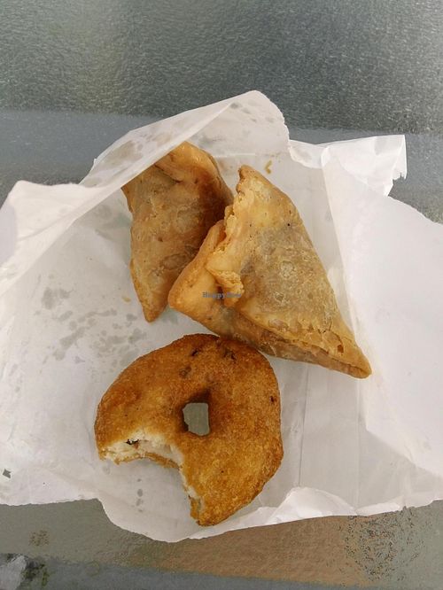 Samosa & Medu Vada at Indique - Food Stall in Perth