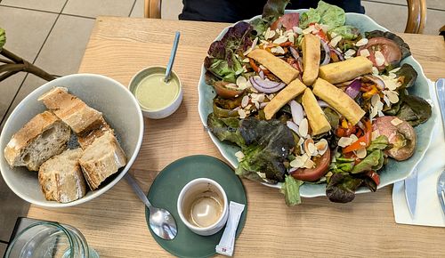 Chickpea fries salad with basil dressing (left out the Parmesan to make it vegan) at Riviere Salée in Crest