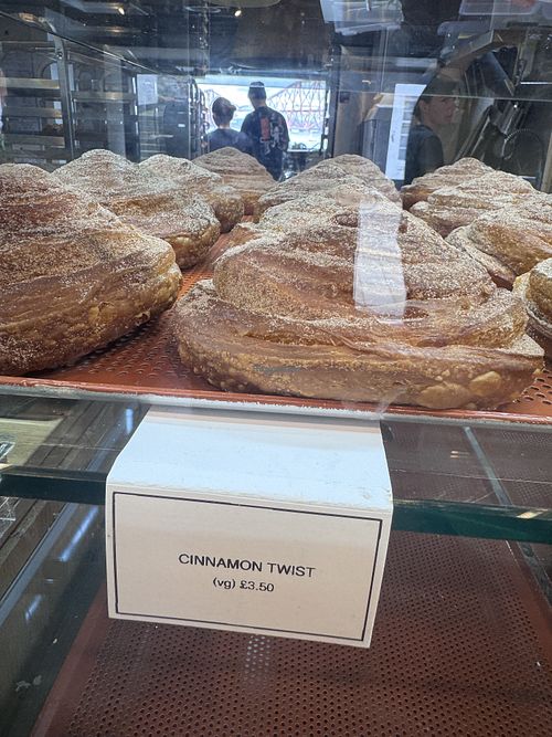 Options   at Dùnè Bakery in Edinburgh