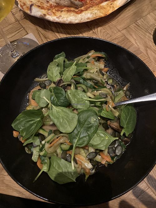 Zoodles mit Spinat, Kürbiskernen und Pilzen #Veganuary at Aposto Aschaffenburg in Aschaffenburg