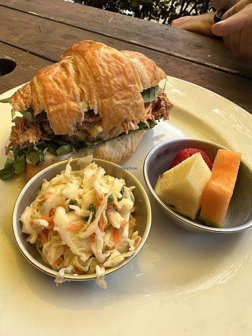 Jackfruit chickn sandwich   at 9th Island Vegan in Haleiwa