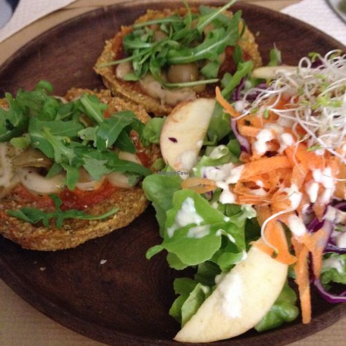 excellent vegan cheese at El Cafe Blueproject in Barcelona