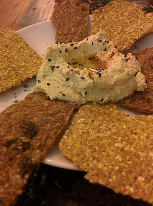 Raw hummus at El Cafe Blueproject in Barcelona