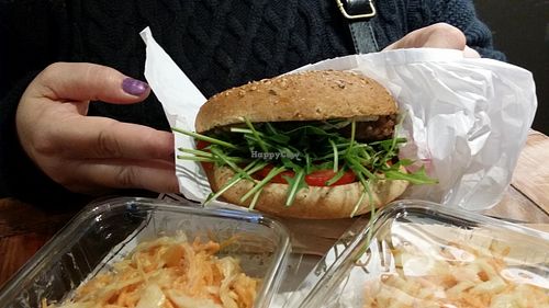 Chef's burger of the day  at Hank Cuisine Végétale - Archives in Paris