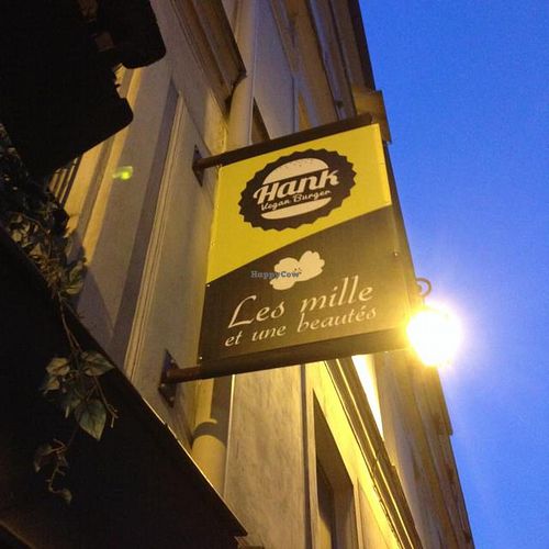 hard to miss at Hank Cuisine Végétale - Archives in Paris