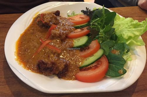 peanut chicken at Sunflower Thai Vegetarian Restaurant in Auckland