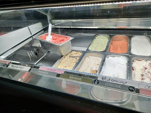 clear labelled vegan options at 2Places Soul in Loerrach