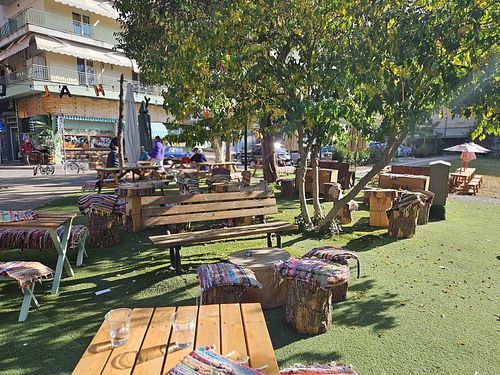 The garden at Fresco  in Drama