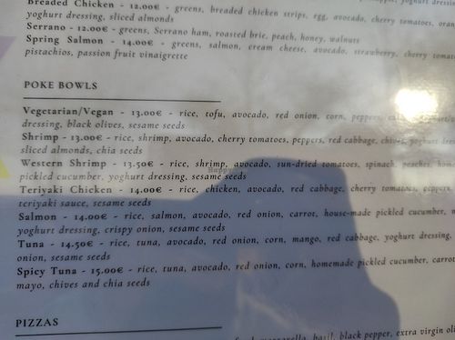 Vegan Poke Bowl at The Pizza Experience in Valenca