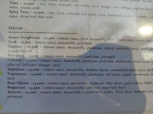 Vegetarian pizzas at The Pizza Experience in Valenca