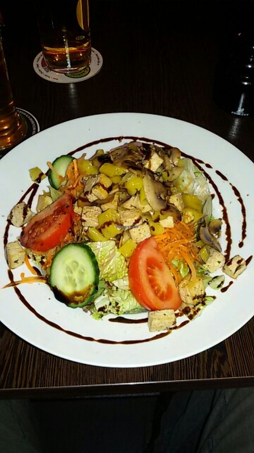 Gemischter Salat mit gebratenem Tofu und Champignons  at Mare Nero in Worrstadt