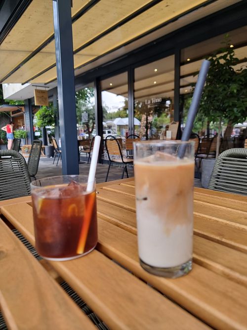 Cold brew and oatmilk iced cappuccino at La Téne in Badacsonytomaj