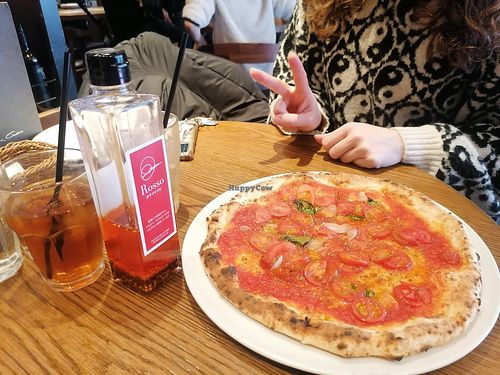 Pizza marinara at Salvatore Cuomo & Bar Musashikoyama in Tokyo