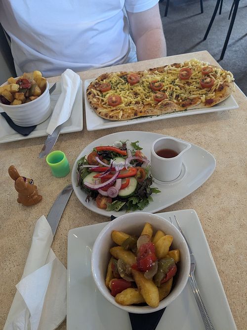 Vegan salt and pepper chips (amazing quality), tasty vegan flatbread, salad with sweet chili, vegan mayo also available. Vegan thunder and lightning ice cream at Simply Wicked in Barnoldswick
