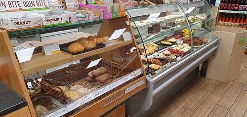 Kleine Auswahl an veganen Backwaren at BIO Lounge in Magdeburg