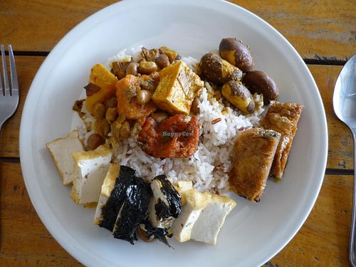 thai vegan street food at Hong Sun - Raum Boon in Phuket