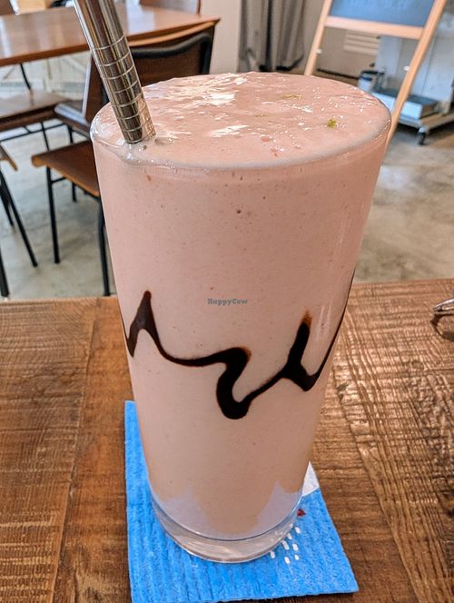 Cocoa smoothie (not cacao) at Dream Eater Snoreatery - 食夢 Snoreatery in Taipei