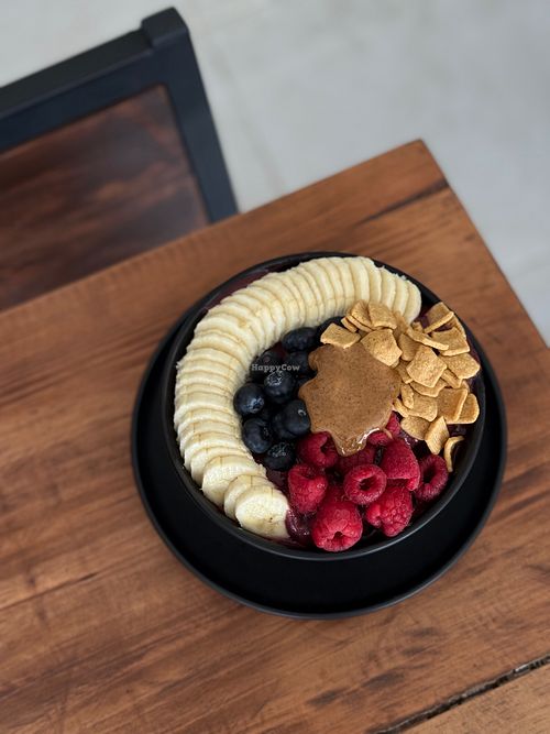 Açaí Bowl at Sempiterno in Merida