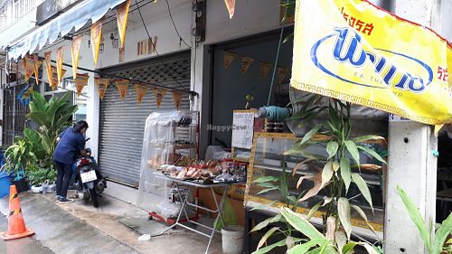 front at Veg Restaurant in Hua Hin