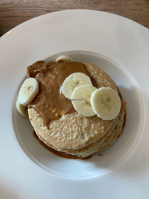 Gluten free and vegan, but you have to request it as the normal ones aren’t . Pancakes had banana and biscoff toppings  at Natter Cafe in Godalming