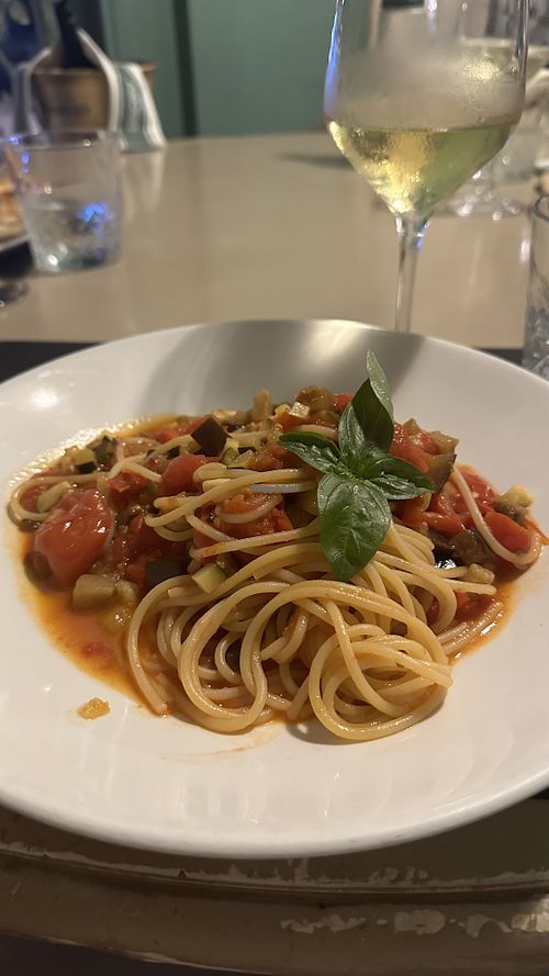 Auf Anfrage zubereitet: Spaghetti Pomodoro con Verdure  at S'Incontru in Pula