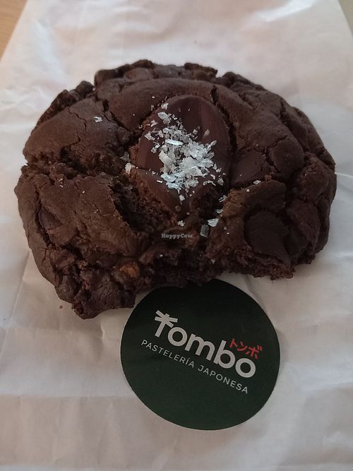 Chocolate and olive oil cookie at Tombo in Santander