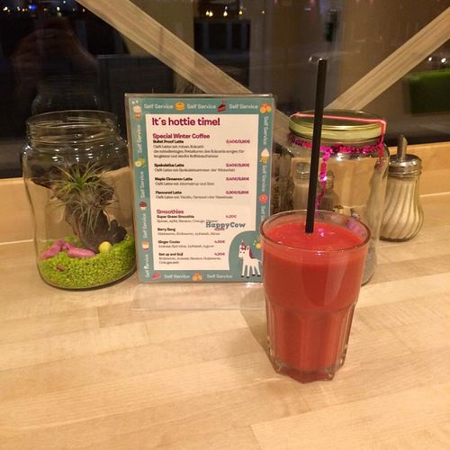 Raw vegan healthy smoothie :3 at Goodies Berlin - Friedrichshain in Berlin