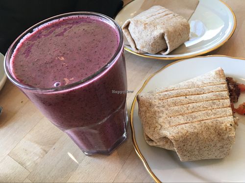 Excellent smoothie & 'burrito' at Goodies Berlin - Friedrichshain in Berlin