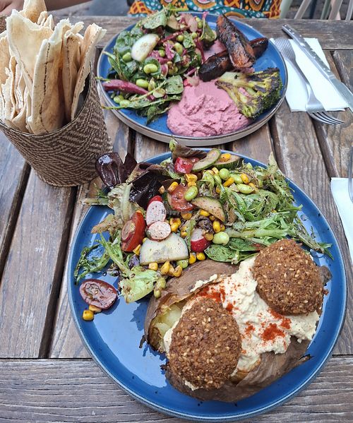  at Mams in Marseille