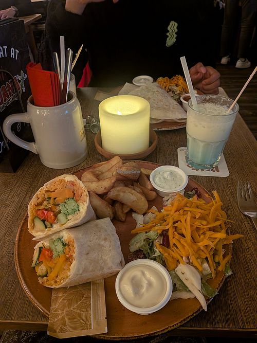 Vegan burritos met aardappelschijfjes. at Tijuana - Aachen in Aachen
