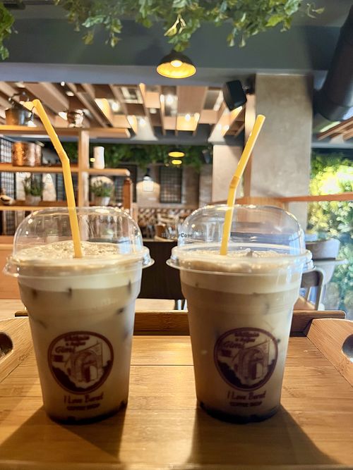 Iced cappuccinos with almond milk   at Shtëpia e Kafes Gimi in Berat