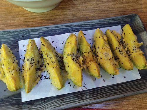 Avocado tempura at Teng Bespoke Vegetarian Restaurant - 藤 in Central Singapore