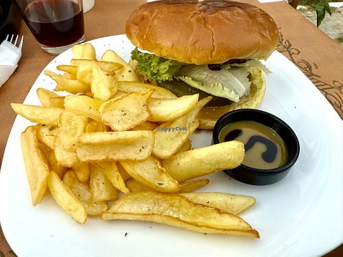Olive burger  at SouvLake in Skiathos