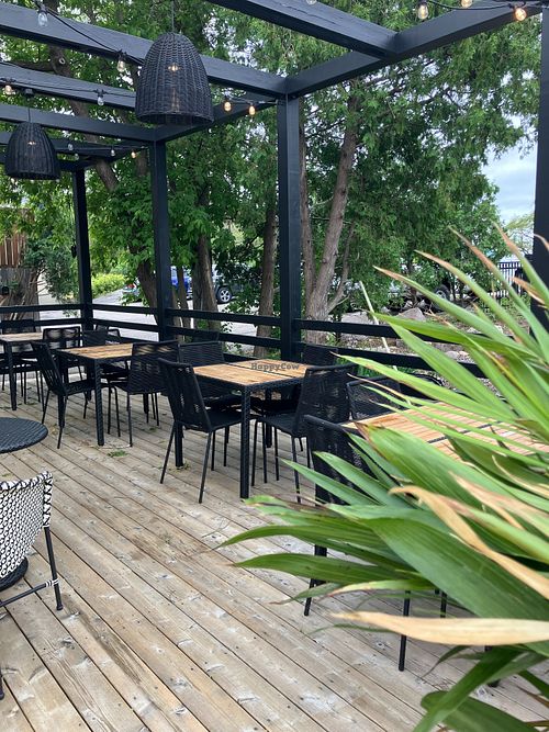 Seasonal outside seating May 2025 at Puralima in Wayzata