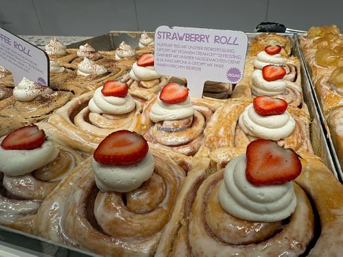 nom nom at Cinnamood in Basel