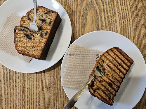 Banana bread chocolate & apple/cinnamon at MERCY Coffee Company in Dusseldorf