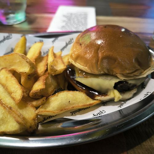 Vegan BBQ Burger at The Fitzgerald Burger Company in Cartagena