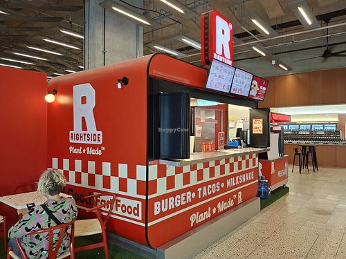 Small, almost food truck set up in the main lobby at Rightside Fast Food - Millerz Square in Kuala Lumpur