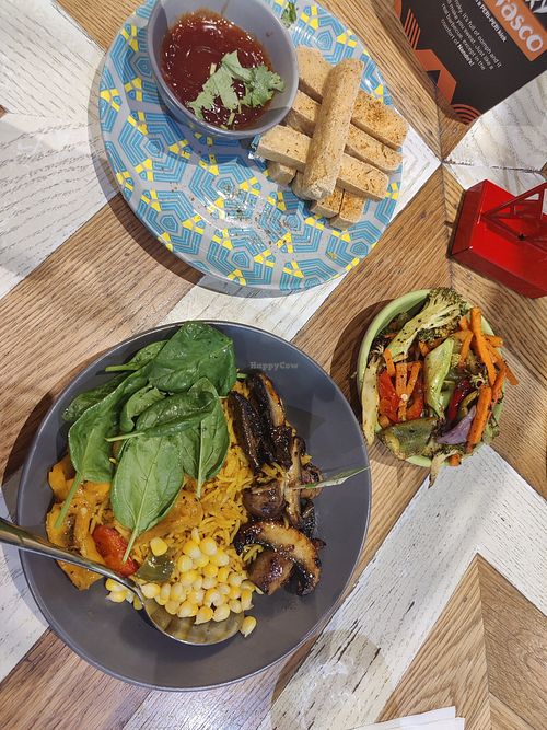 Carnival bowl, chargrilled vegetables and tofu sticks at KUL - Nando's - KLIA 2 in Sepang