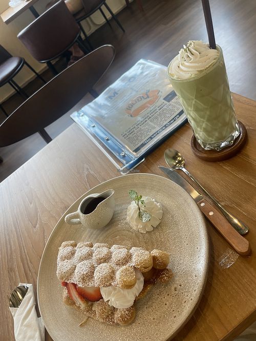 Strawberry bubble waffle and matcha frappee  at Kem-Kon KhaoSan (เข้ม-ข้น ข้าวสาร) in Bangkok