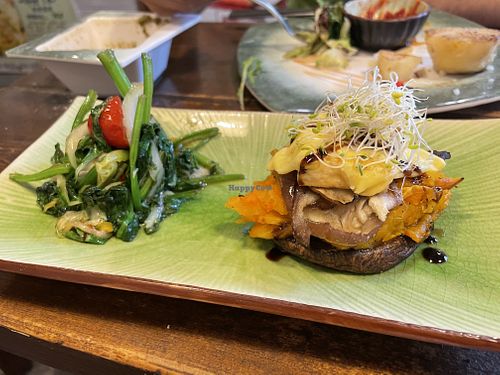 Portobello mushroom with veggies at Veggie Spinner 素食微調 in Hong Kong Island
